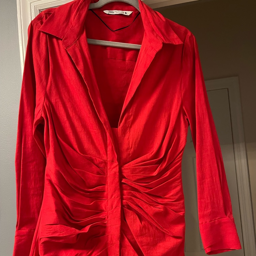 SUPER FLATTERING ZARA RUCHED DRESS SIZE L
